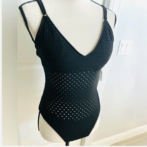 ROBIN PICCONE, Chira V-Neck One-piece Swimsuit Laser Cut Out Design, Sz 6, NWT
